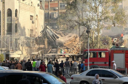 爆炸、濃煙與廢墟——伊朗駐敘使館領事部門建筑遭襲